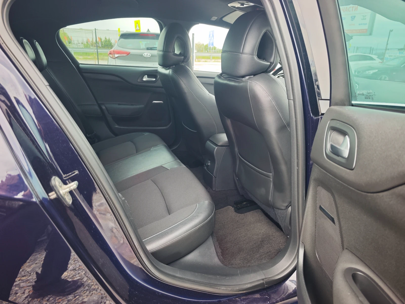 Citroen DS4 1.6e-hdi , снимка 11 - Автомобили и джипове - 54395354