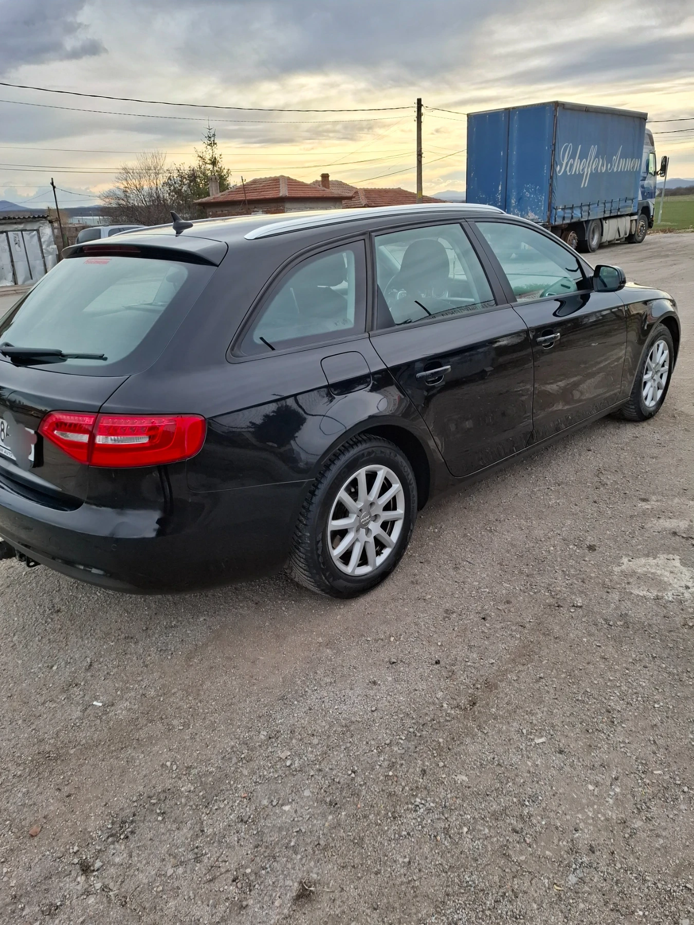 Audi A4 2.0 TDI, снимка 5 - Автомобили и джипове - 54439630