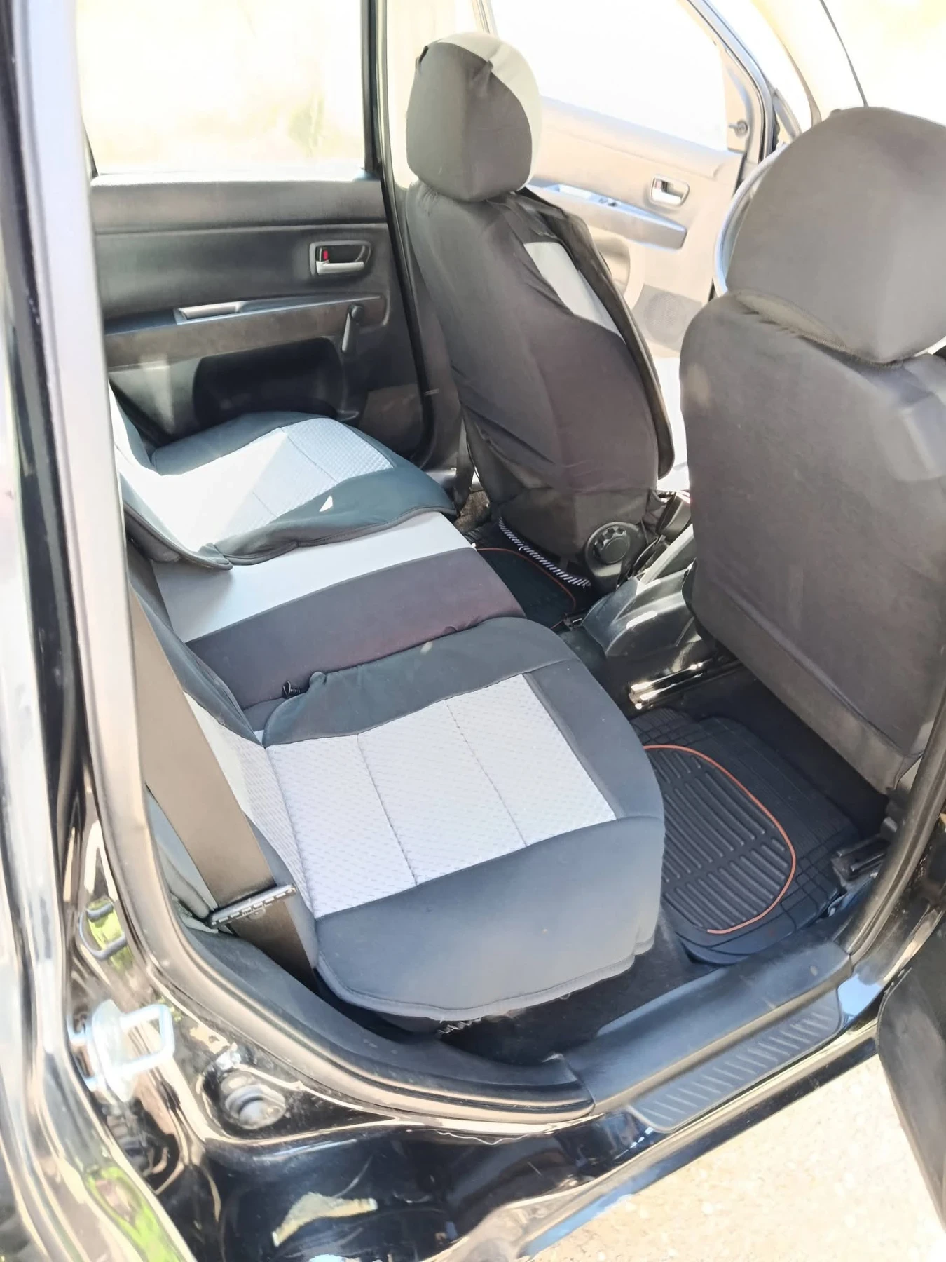 Mazda 2 1.4, снимка 4 - Автомобили и джипове - 54455693