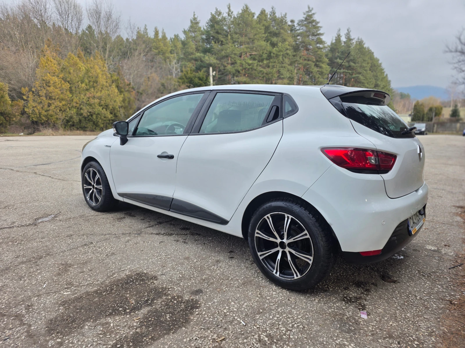 Renault Clio, снимка 4 - Автомобили и джипове - 54763439