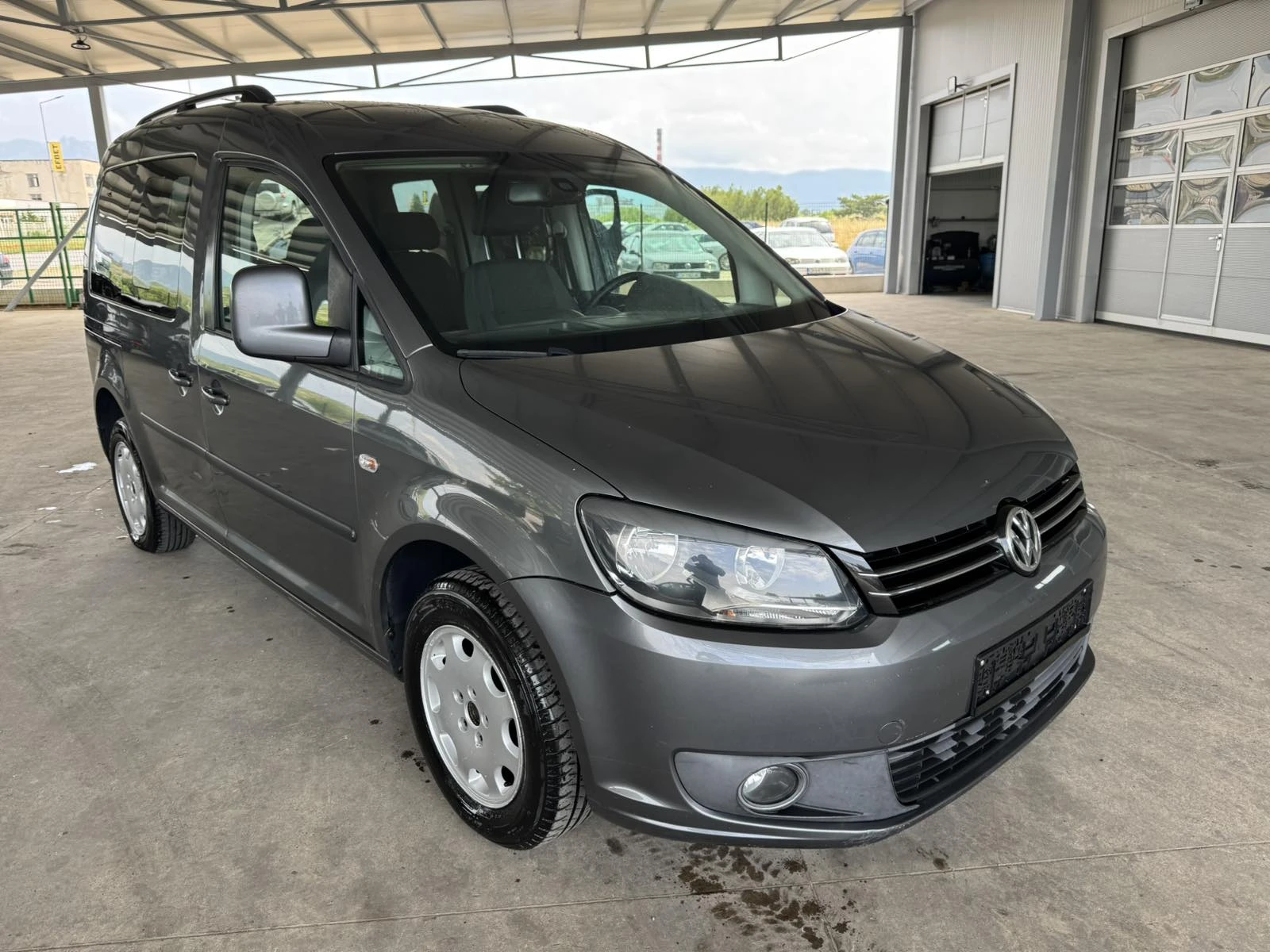 VW Caddy 2.0* 109ps* МЕТАН* ECO FUEL, снимка 7 - Автомобили и джипове - 54788294