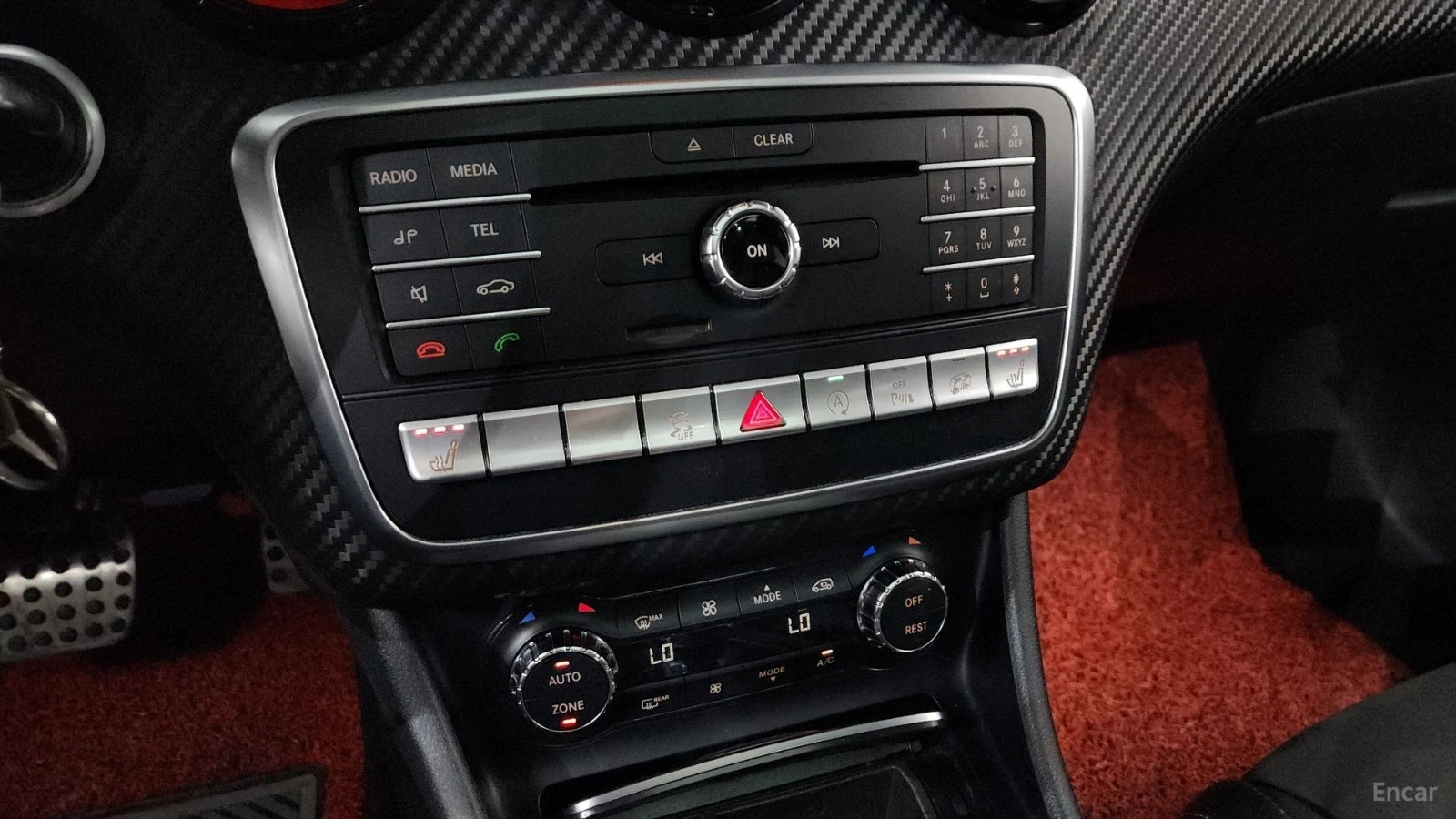 Mercedes-Benz A45 AMG 4MATIC* КОЖА* ПОДГРЕВ* ШИБИДАХ, снимка 14 - Автомобили и джипове - 55449693