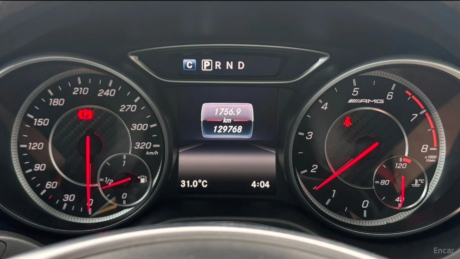 Mercedes-Benz A45 AMG 4MATIC* КОЖА* ПОДГРЕВ* ШИБИДАХ, снимка 8 - Автомобили и джипове - 55449693