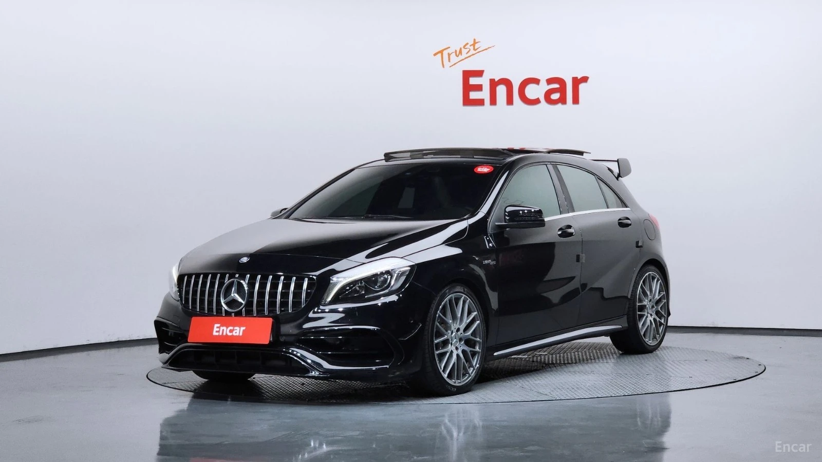 Mercedes-Benz A45 AMG 4MATIC* КОЖА* ПОДГРЕВ* ШИБИДАХ