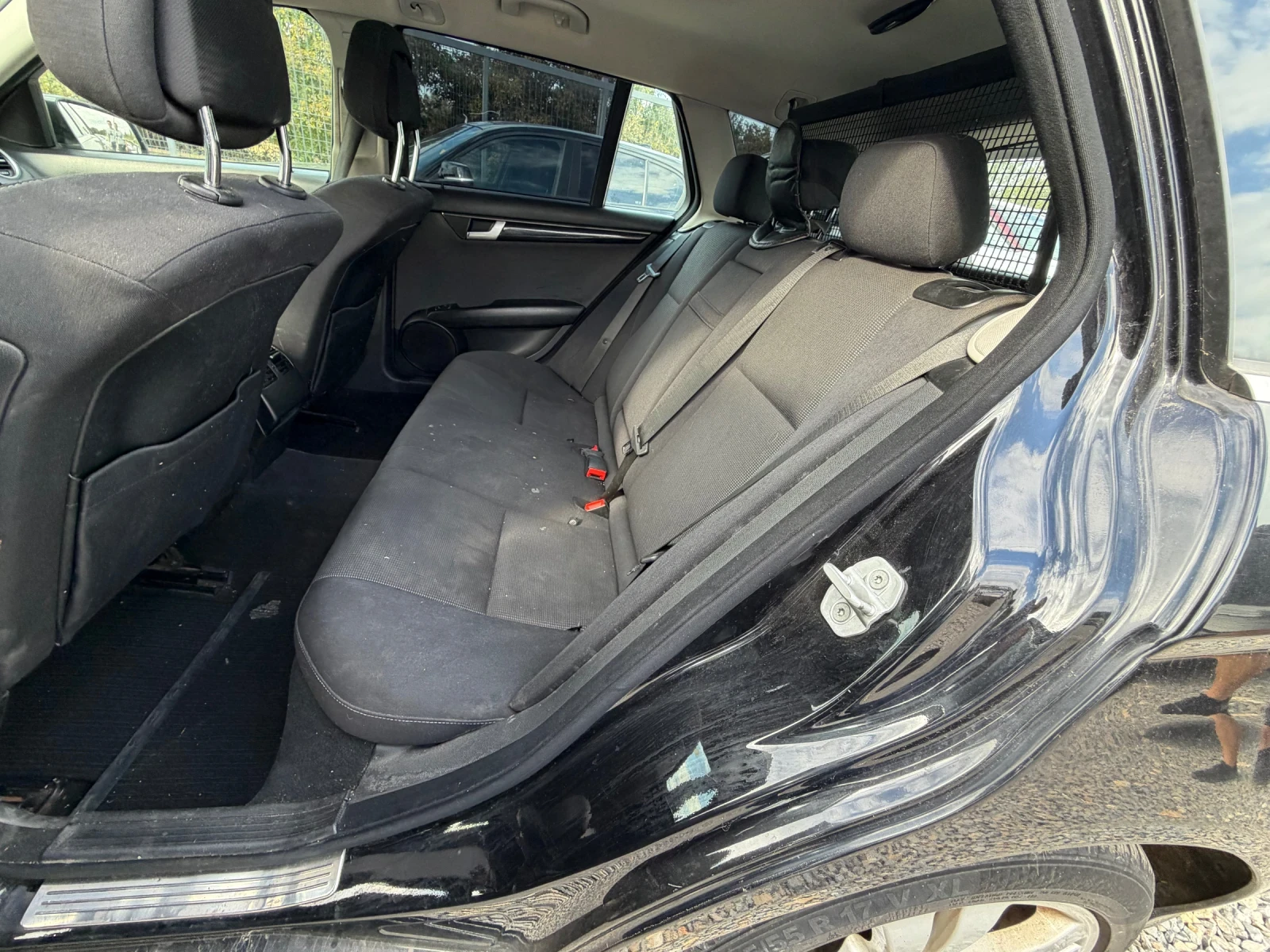 Mercedes-Benz C 220 FACE* LED* NAVI* , снимка 9 - Автомобили и джипове - 56058264