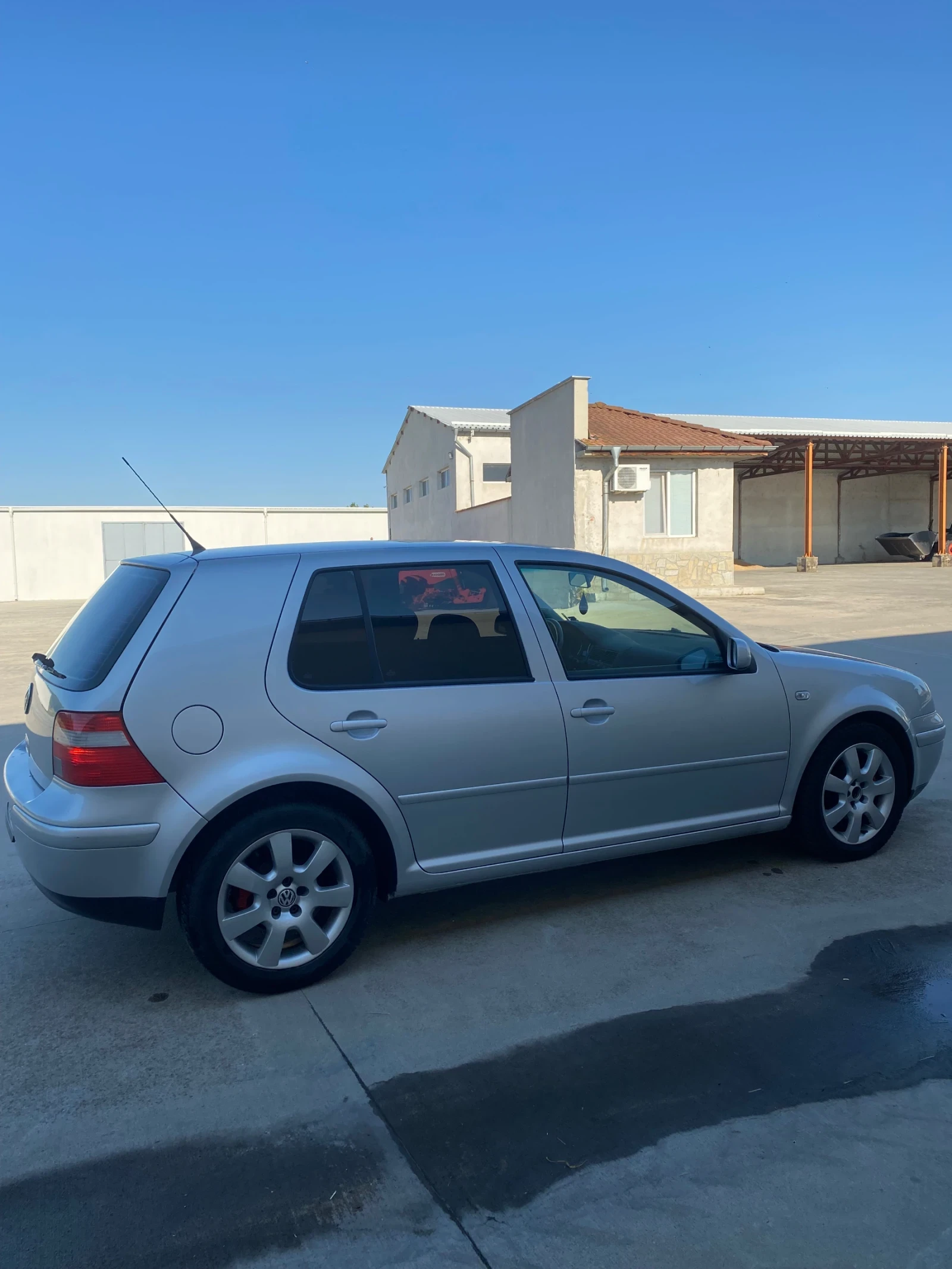 VW Golf 1.6, снимка 4 - Автомобили и джипове - 56150067