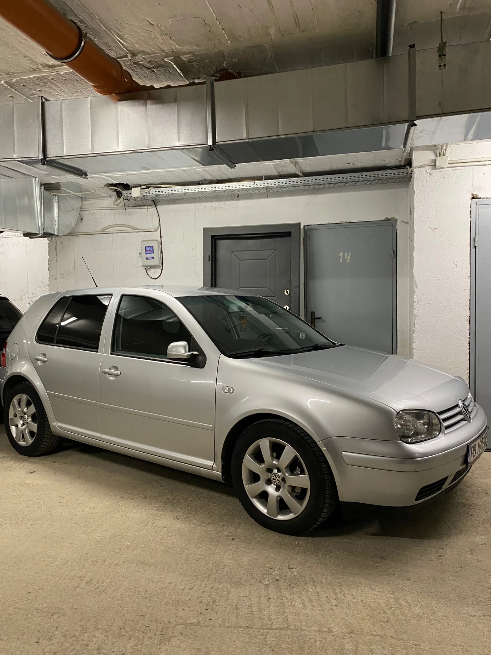 VW Golf 1.6