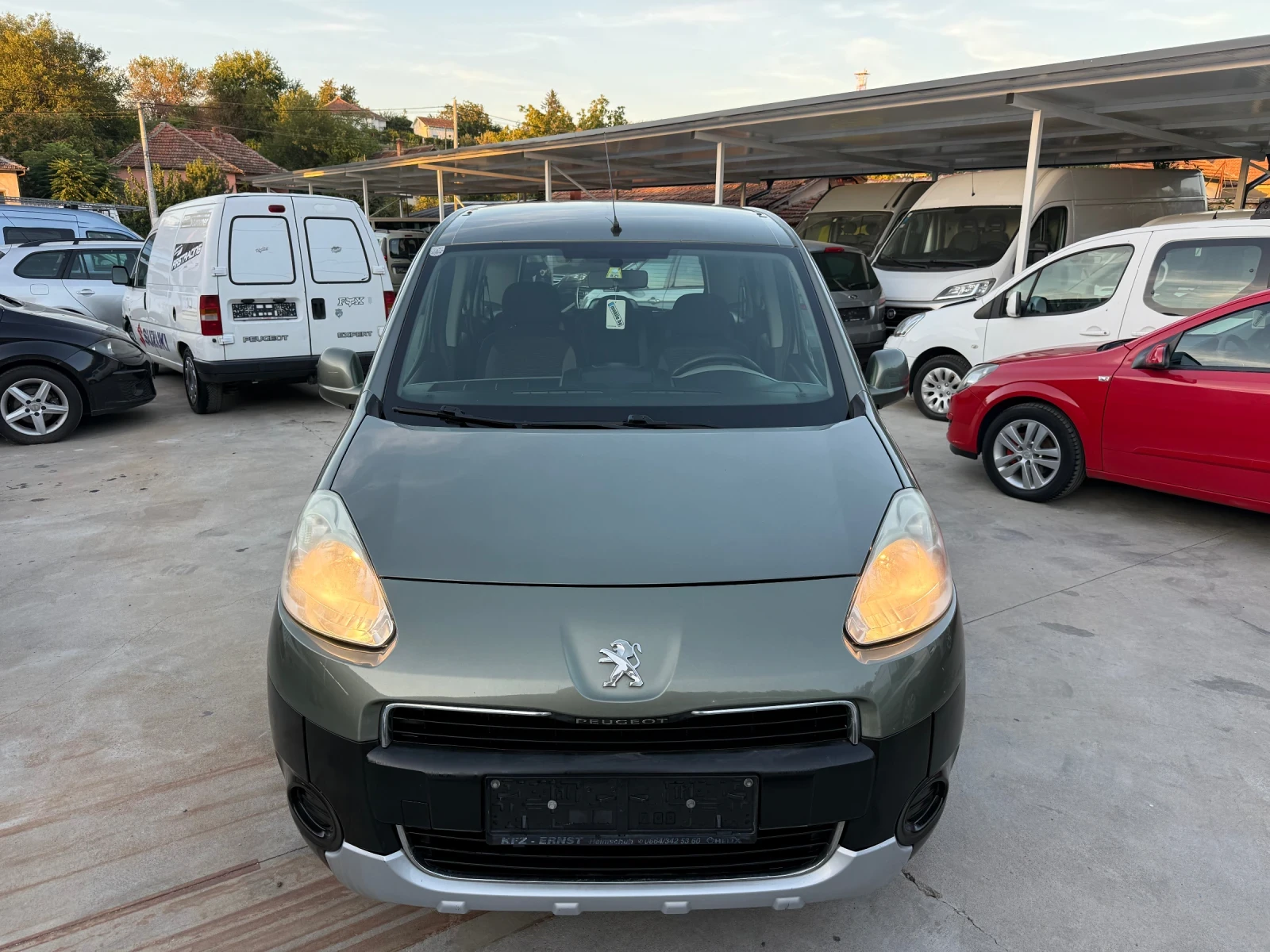Peugeot Partner Tepee 1.6HDI ЛИЗИНГ, снимка 2 - Автомобили и джипове - 56188921