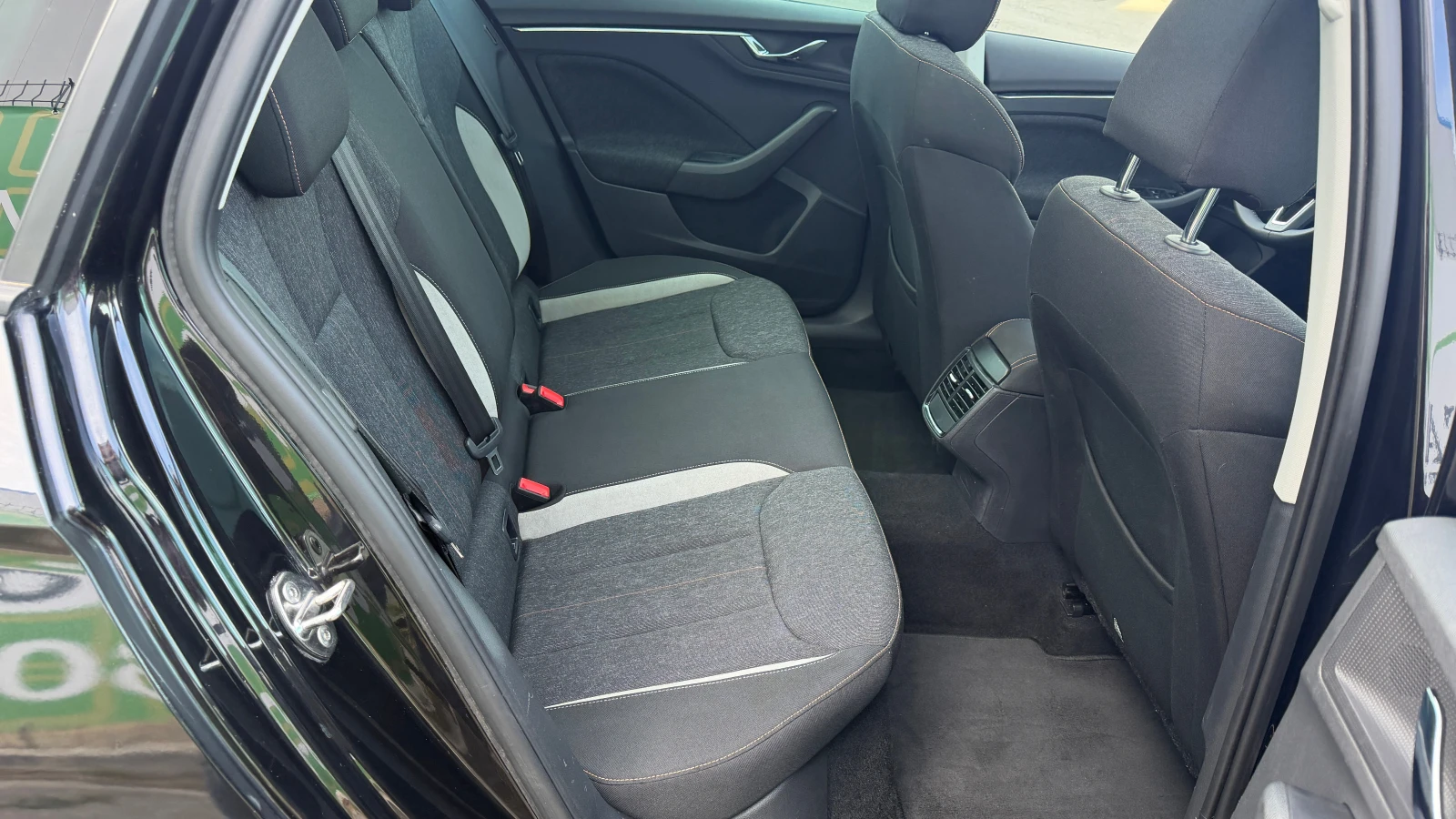 Skoda Scala Sportline 1.0 TSI Automatic, снимка 9 - Автомобили и джипове - 56327575
