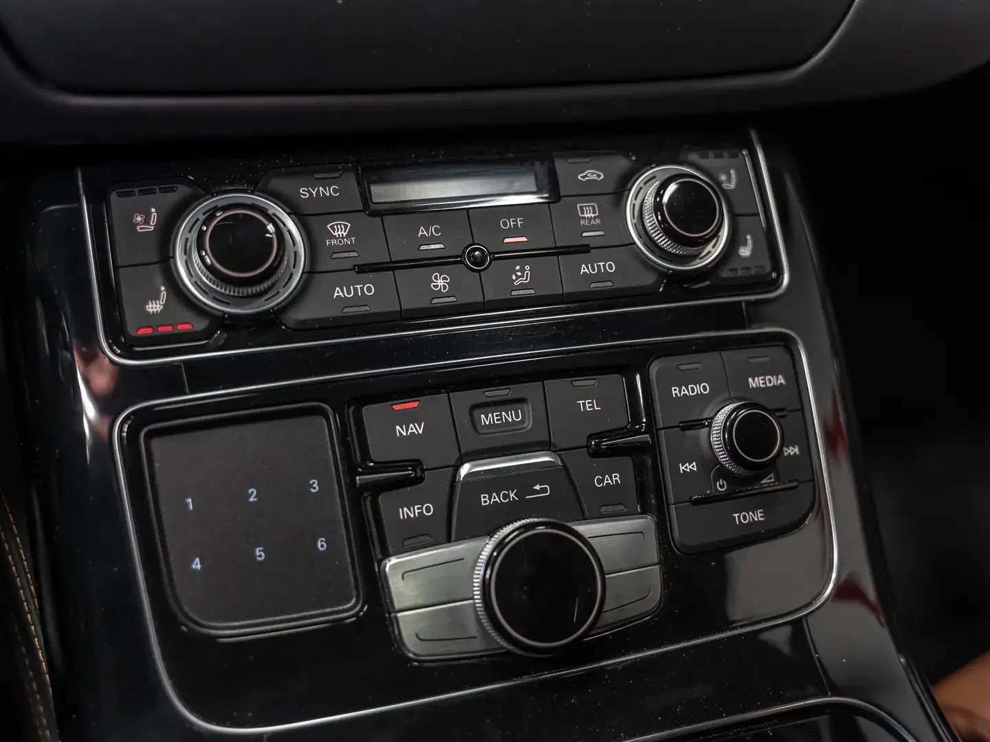 Audi S8 PLUS| DYNAMIC � BLACK OPTICS ������| 3D B&O ����� | Mobile.bg � ����������� 9