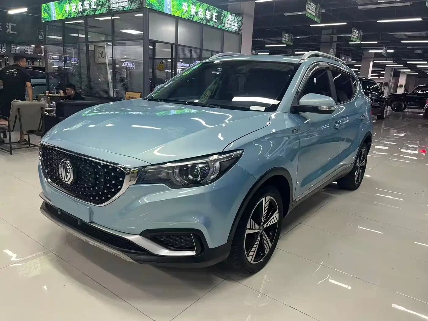 Mg Zs E-Plus Edition* ПАНОРАМА* КРАЙНА ЦЕНА, снимка 2 - Автомобили и джипове - 56658804