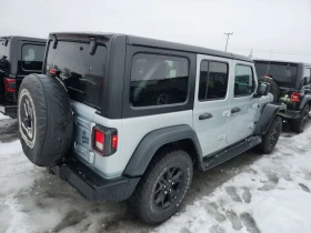 Jeep Wrangler WILLYS * CARFAX * Един собственик * Без инциденти  | Auto.bg — изображение 3