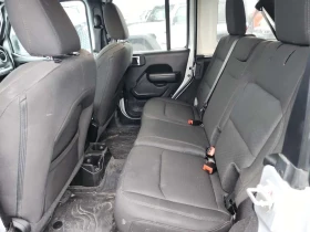 Jeep Wrangler WILLYS * CARFAX * Един собственик * Без инциденти  | Auto.bg — изображение 10