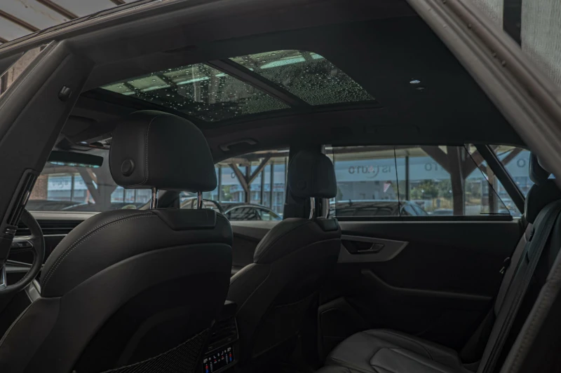 Audi SQ8 4.0TFSI/Bang&Olufsen/HD Matrix Led/Distronik/Панор, снимка 10 - Автомобили и джипове - 51646135