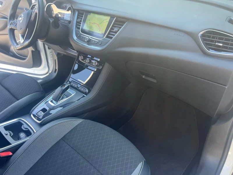 Opel Grandland X Plugin hibrid, снимка 13 - Автомобили и джипове - 51745800