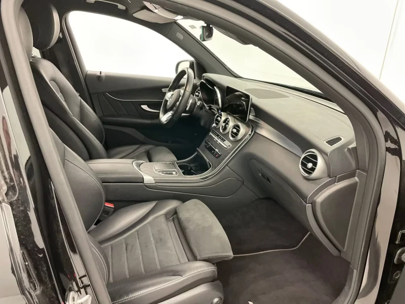 Mercedes-Benz GLC 300 de/AMG-LINE/306HP/4MATIC/9G/BURM/ACC/KLESS/767f, снимка 9 - Автомобили и джипове - 51766852
