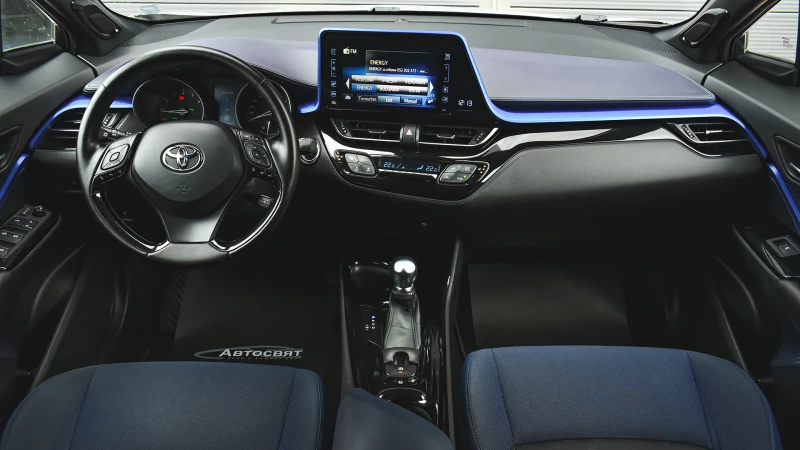 Toyota C-HR 1.2 Classy 4x4 Multidrive S, снимка 12 - Автомобили и джипове - 52334606