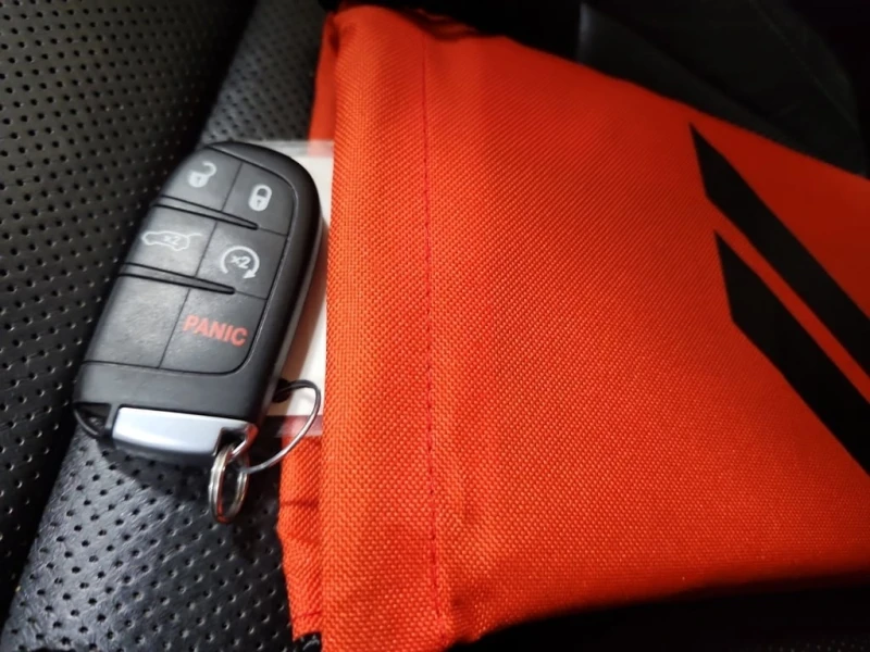 Dodge Durango * R/T * CARFAX * БЕЗ ПЪРВОНАЧАЛНА ВНОСКА, снимка 8 - Автомобили и джипове - 52694788