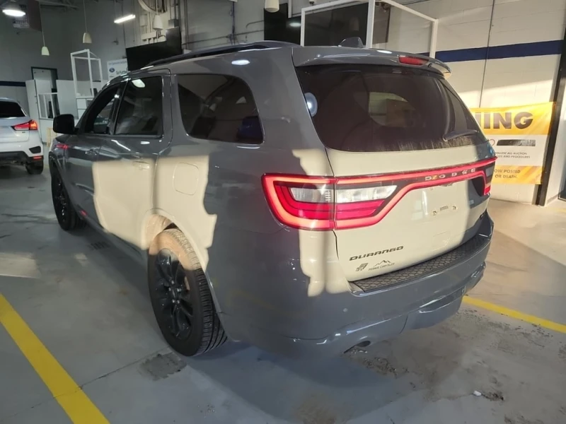 Dodge Durango * R/T * CARFAX * БЕЗ ПЪРВОНАЧАЛНА ВНОСКА, снимка 4 - Автомобили и джипове - 52694788