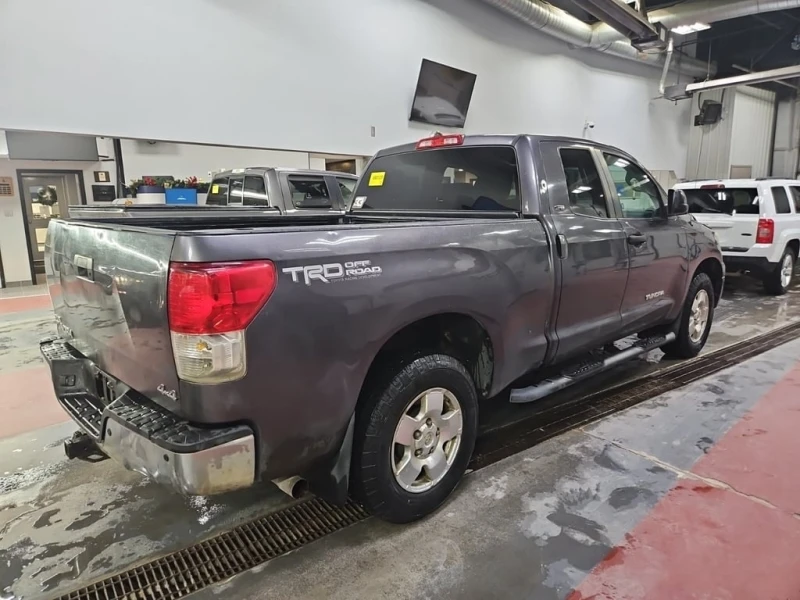 Toyota Tundra * SR5 CREW CAB STD BED * CARFAX * БЕЗ ПЪРВОНАЧАЛНА, снимка 3 - Автомобили и джипове - 52972937