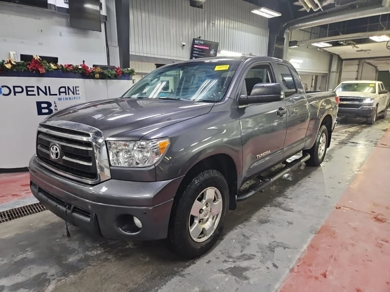 Toyota Tundra * SR5 CREW CAB STD BED * CARFAX * БЕЗ ПЪРВОНАЧАЛНА