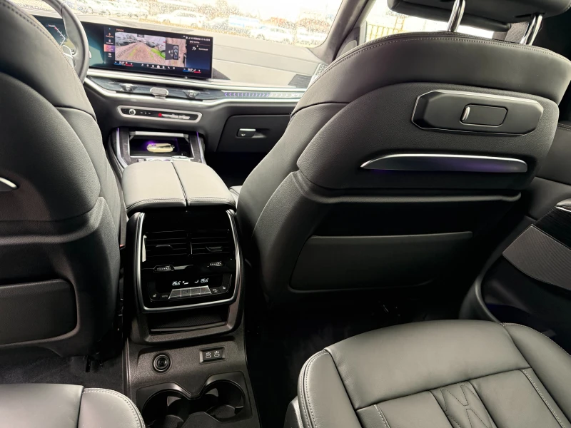 BMW X7 40i M-Sport HEAD-UP SOFT CLOSE, снимка 16 - Автомобили и джипове - 53583868