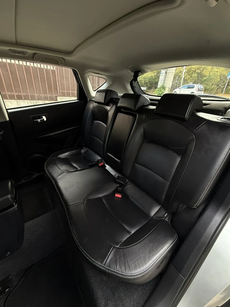 Nissan Qashqai, снимка 12 - Автомобили и джипове - 55966806