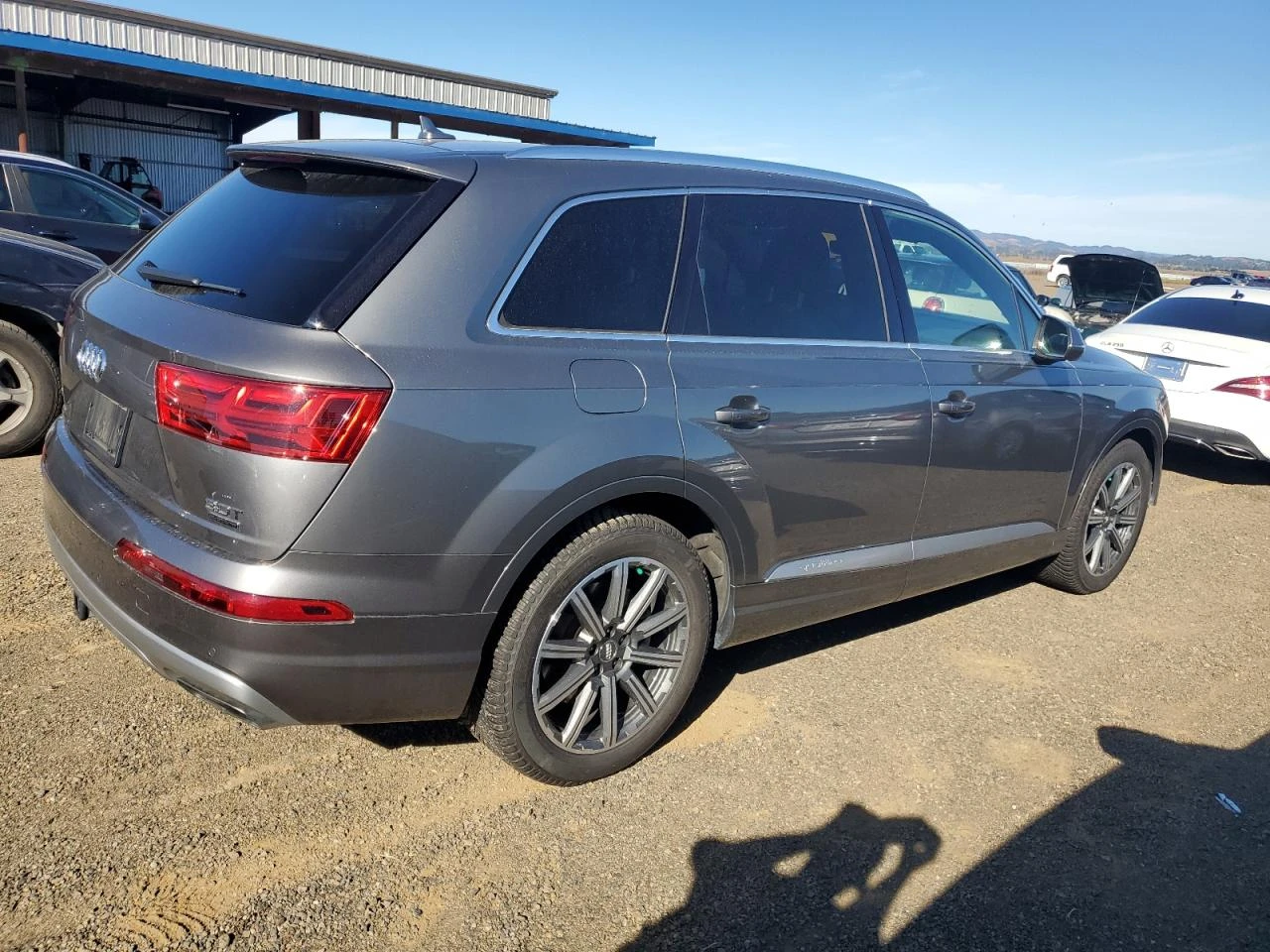 Audi Q7 Подгрев* HeadsUP* Keyless* 80 000 km - изображение 3