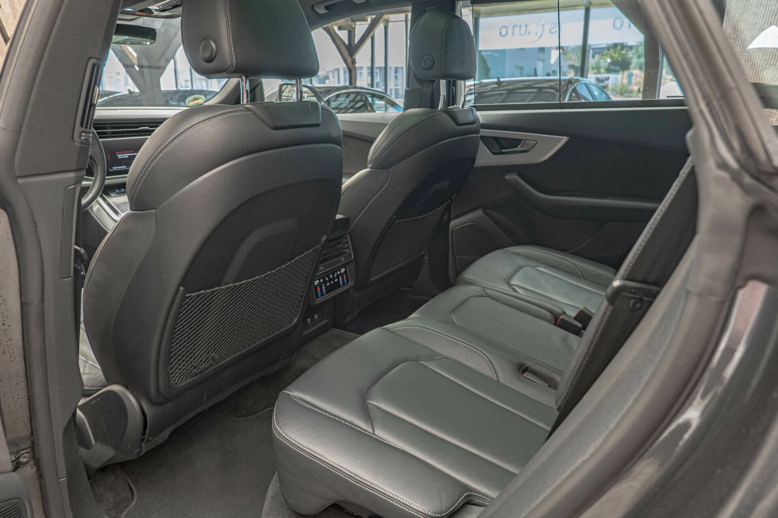 Audi SQ8 4.0TFSI/Bang&Olufsen/HD Matrix Led/Distronik/Панор - изображение 9