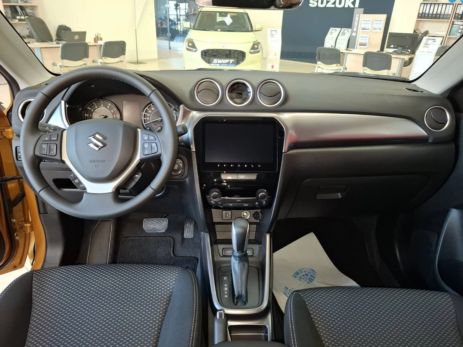 Suzuki Vitara  1.4 HYBRID 2WD GL+ 6AT-НОВ - изображение 7