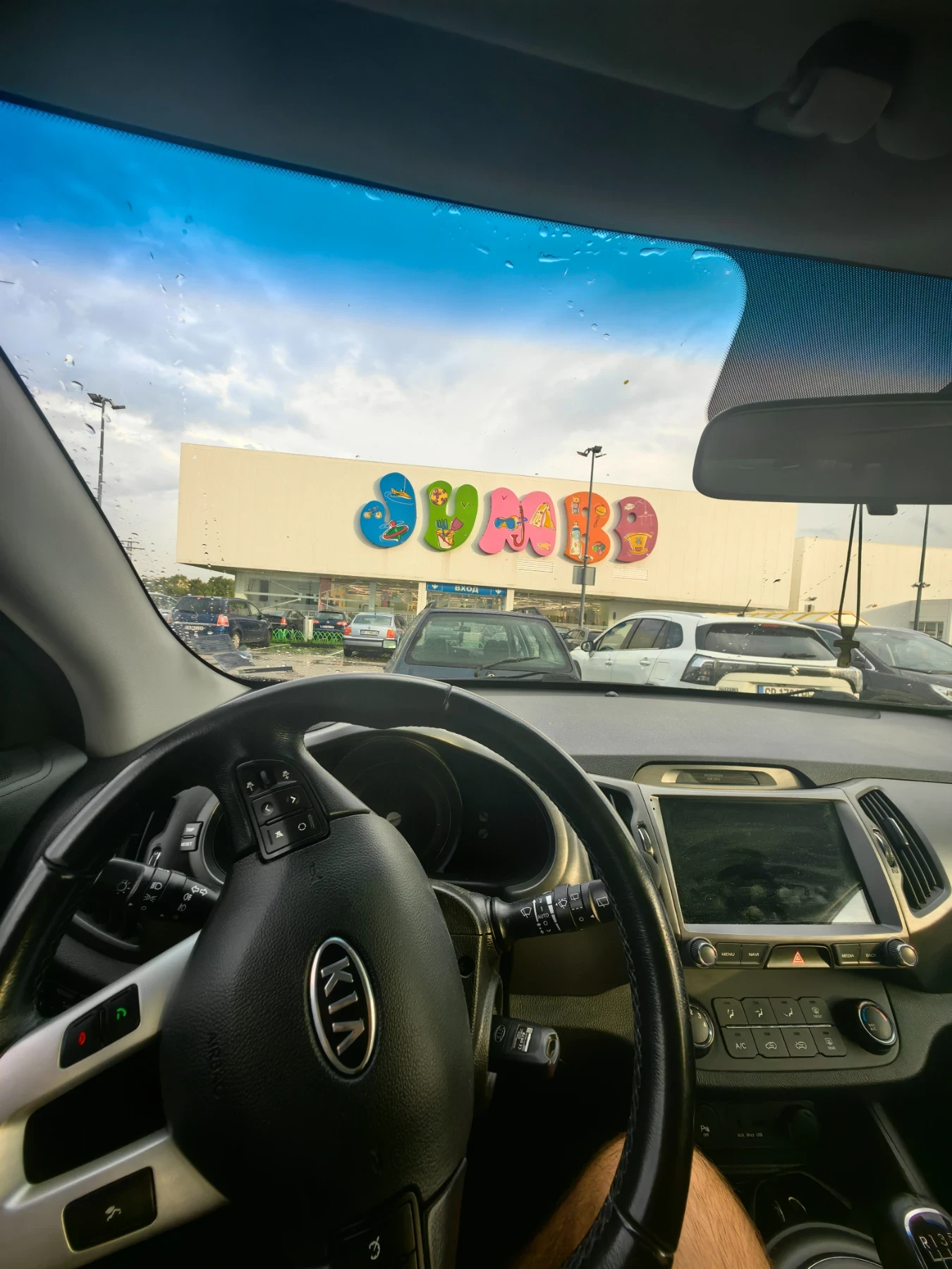 Kia Sportage 1.7crdi, снимка 4 - Автомобили и джипове - 53929101