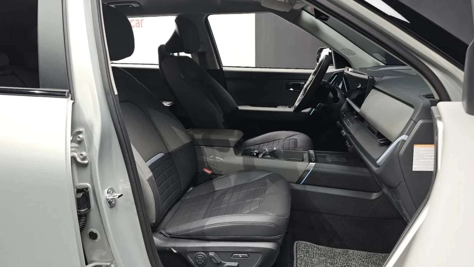Kia Seltos 1.6 HYBRID / SIGNATURE / 360 КАМЕРИ / ОБДУХ, снимка 10 - Автомобили и джипове - 54750936