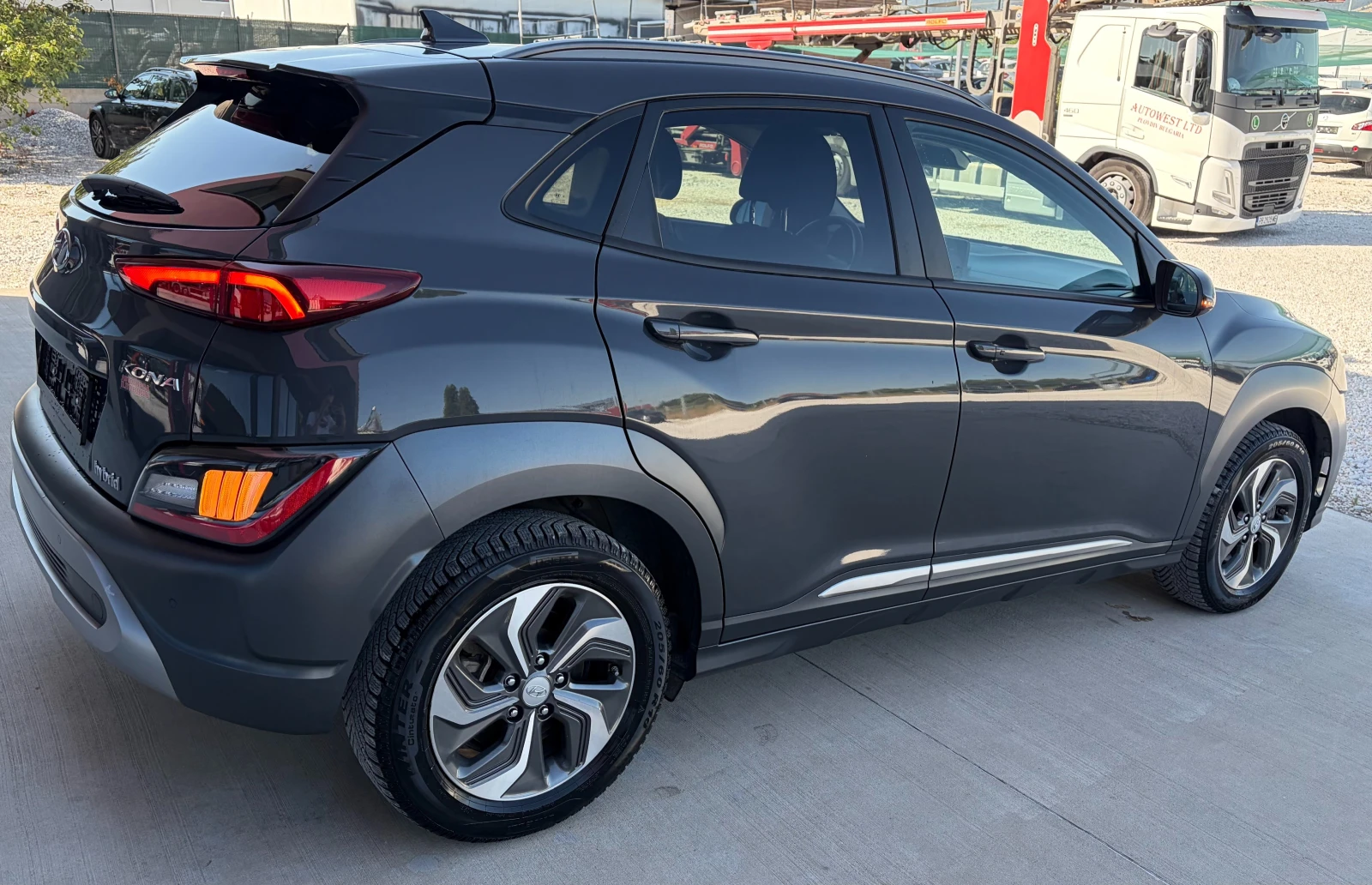 Hyundai Kona 1.6 Hybrid , снимка 4 - Автомобили и джипове - 55084647