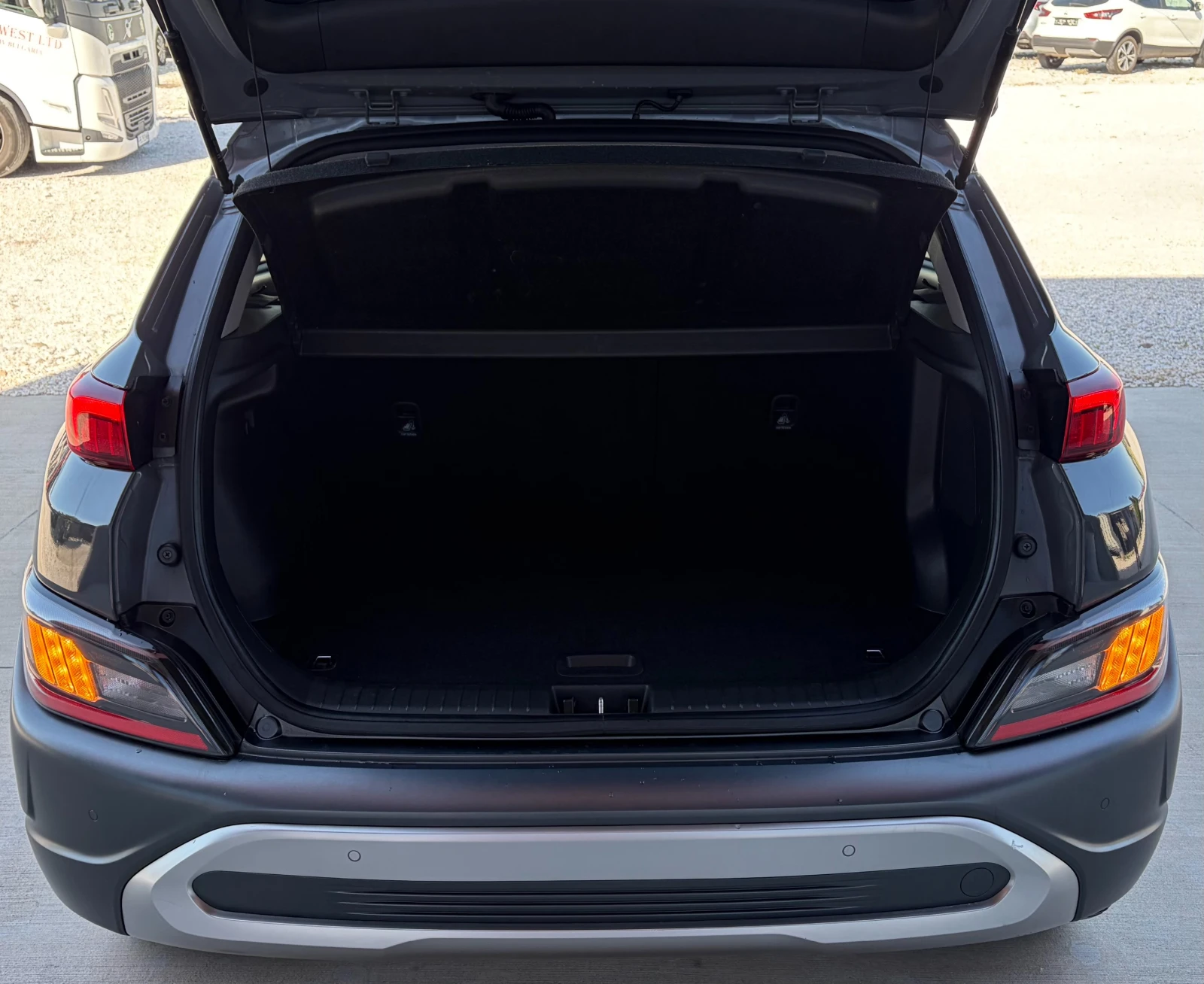 Hyundai Kona 1.6 Hybrid , снимка 10 - Автомобили и джипове - 55084647