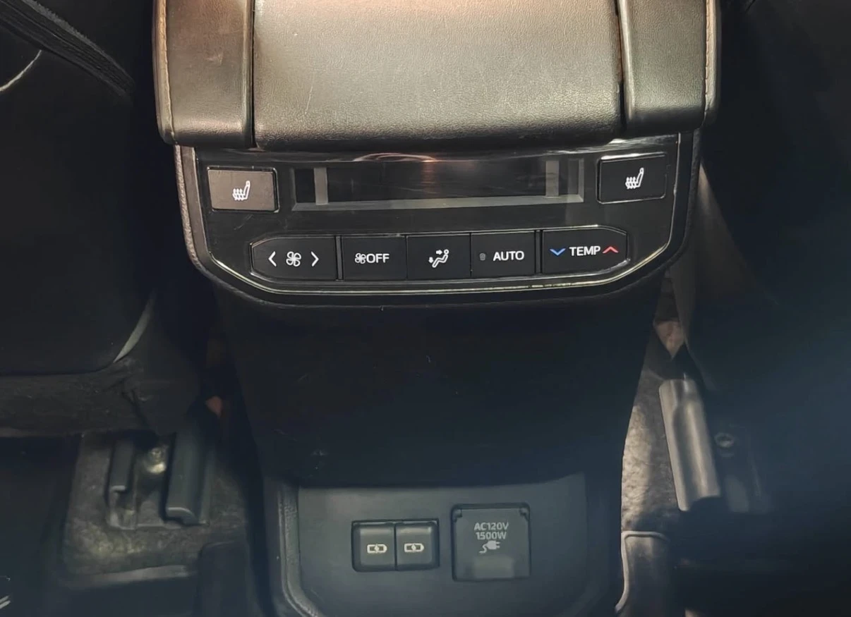 Toyota Highlander Hybrid | Platinum | Head up | Панорама | AWD | , снимка 14 - Автомобили и джипове - 55647212