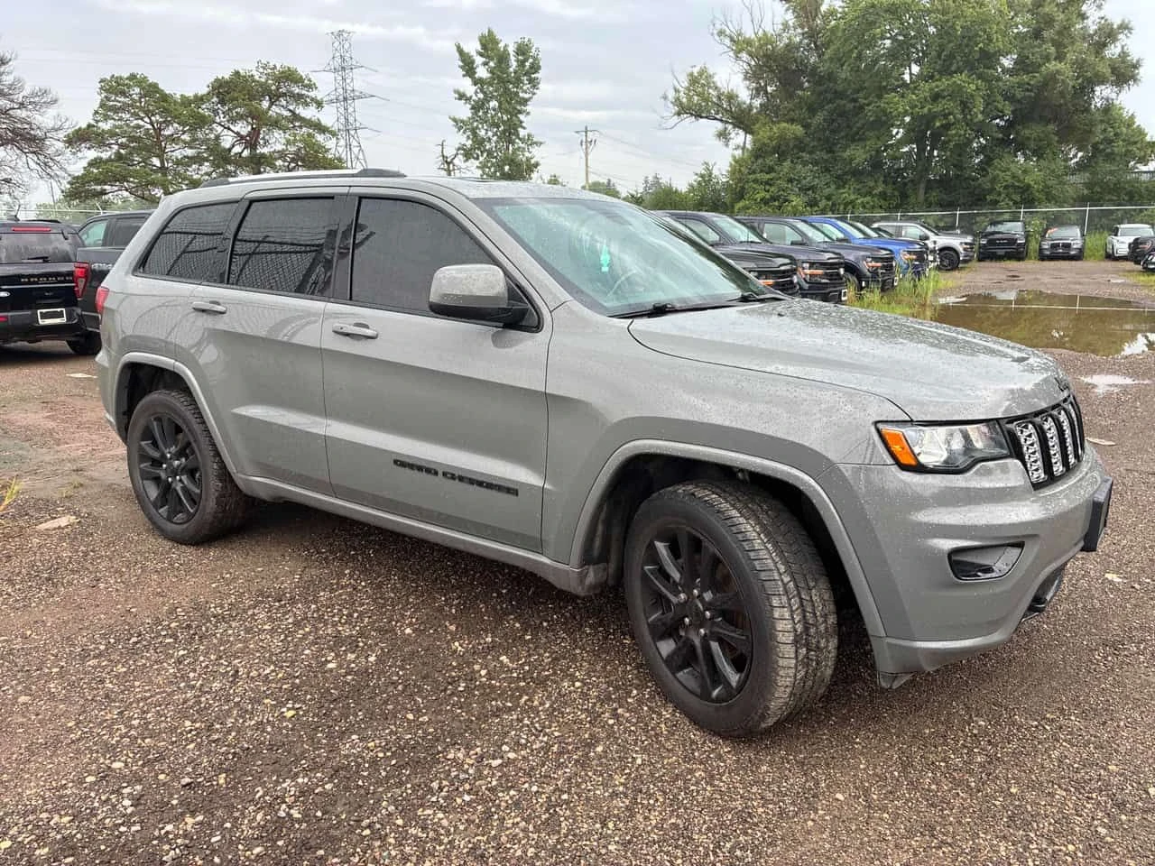 Jeep Grand cherokee Altitude | CARFAX | БЕЗ ИНЦИДЕНТИ | ДВА КЛЮЧА, снимка 4 - Автомобили и джипове - 55667884