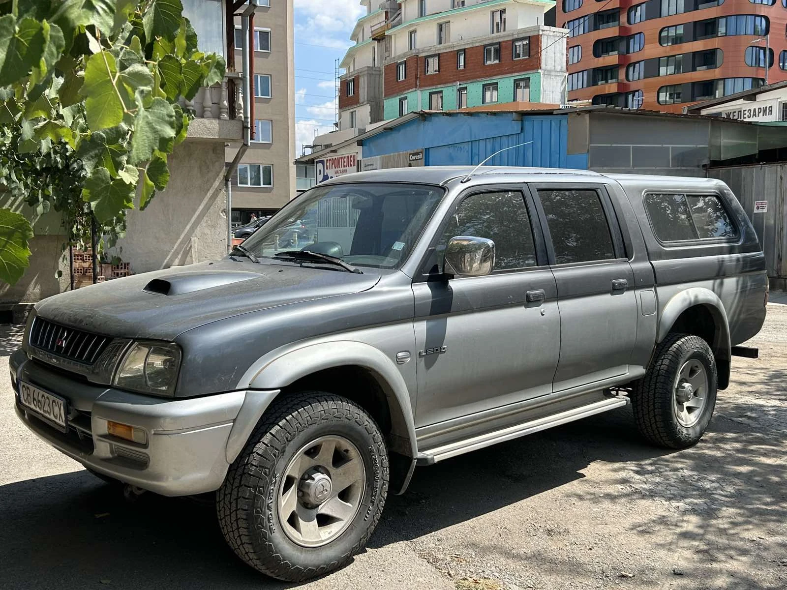 Mitsubishi L200