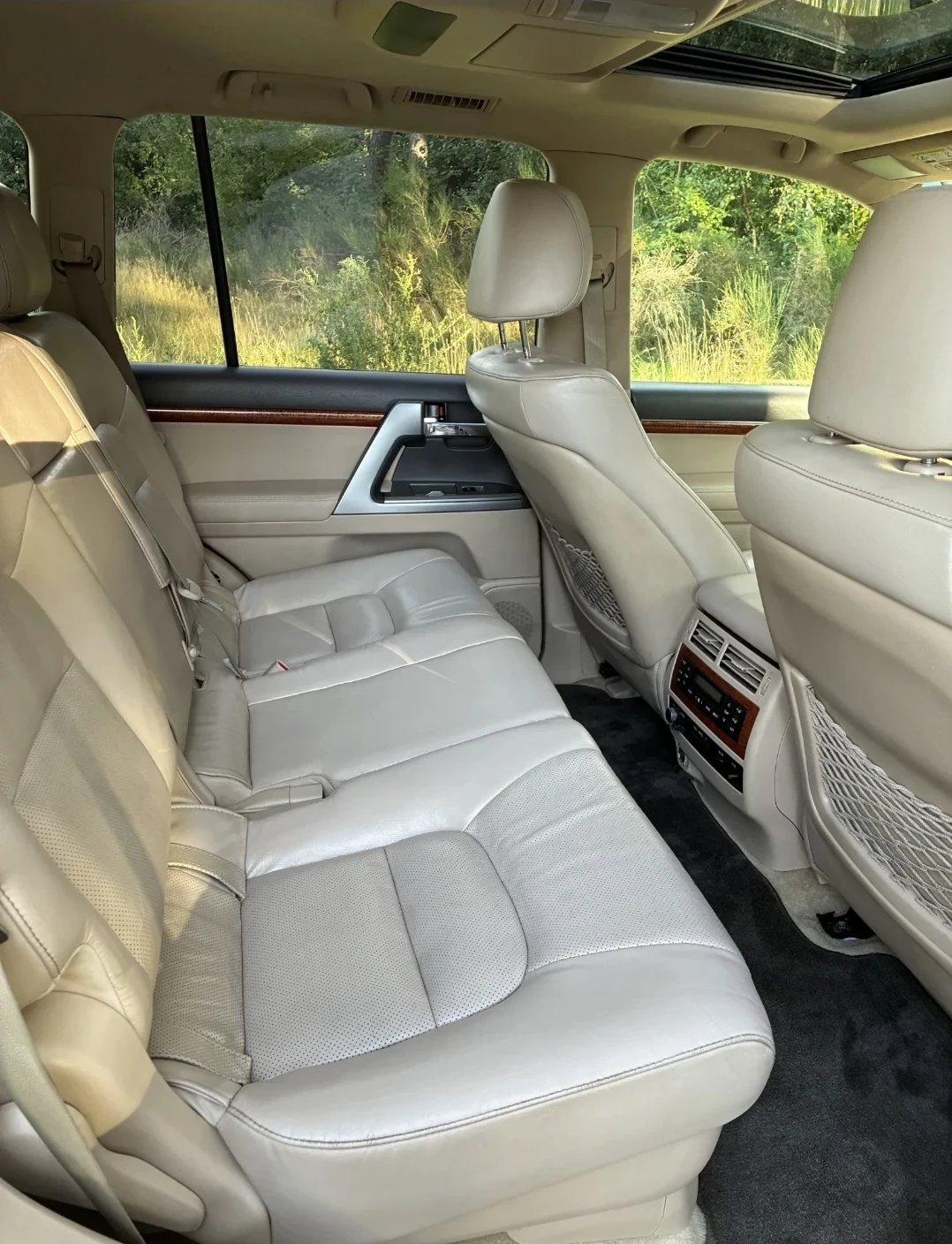 Toyota Land cruiser 5.7LPG, снимка 10 - Автомобили и джипове - 56688355