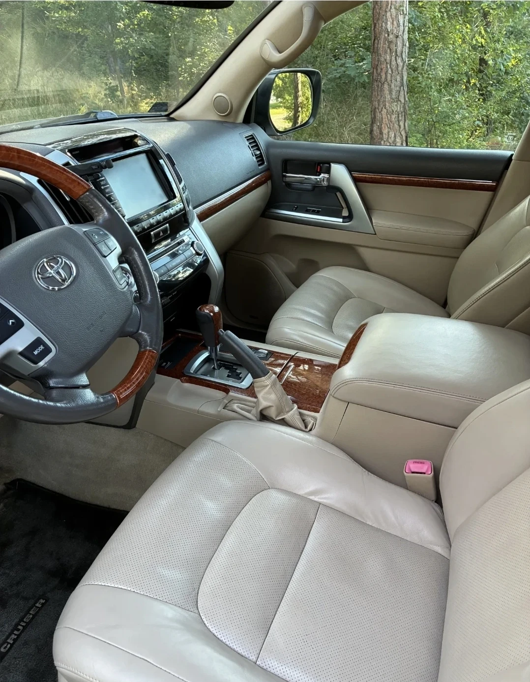 Toyota Land cruiser 5.7LPG, снимка 11 - Автомобили и джипове - 56688355