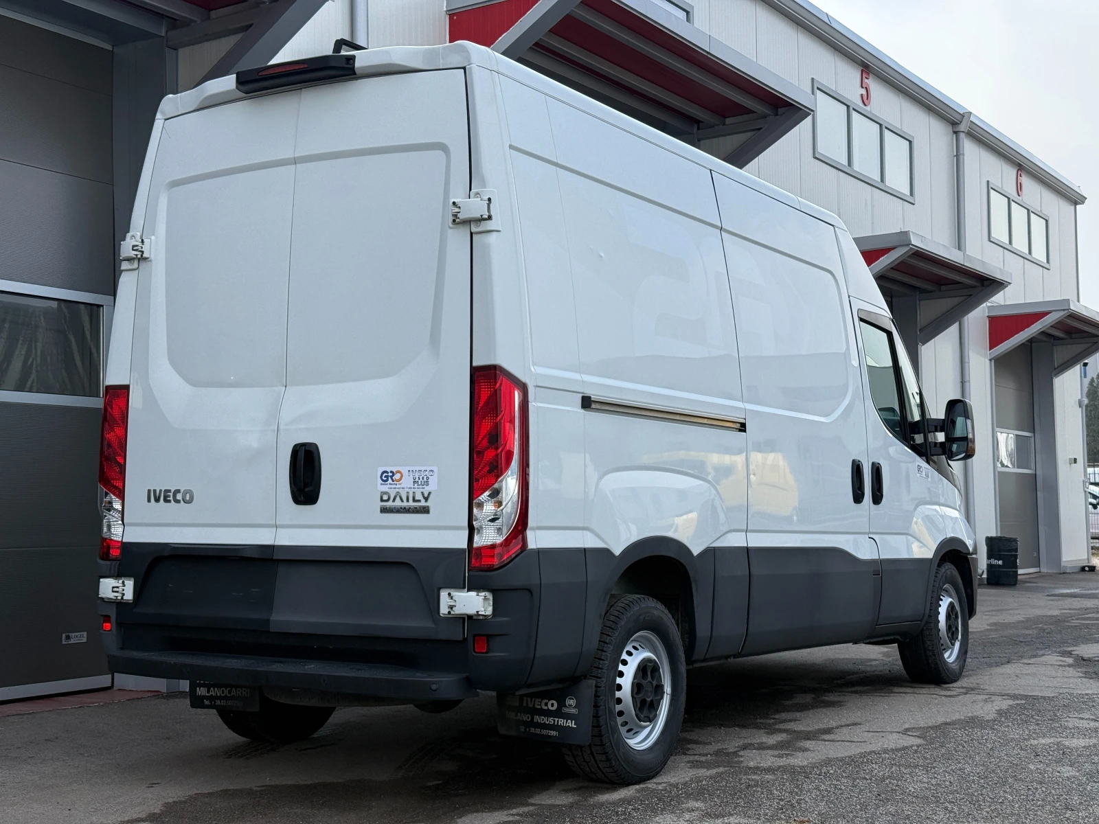 Iveco Daily 2.3 , снимка 5 - Бусове и автобуси - 53732716