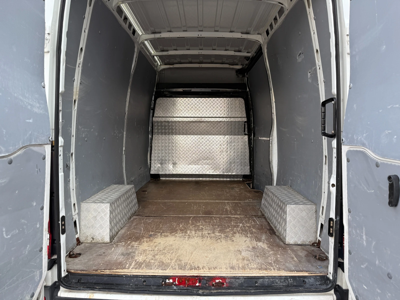 Iveco Daily 2.3 , снимка 10 - Бусове и автобуси - 53732716