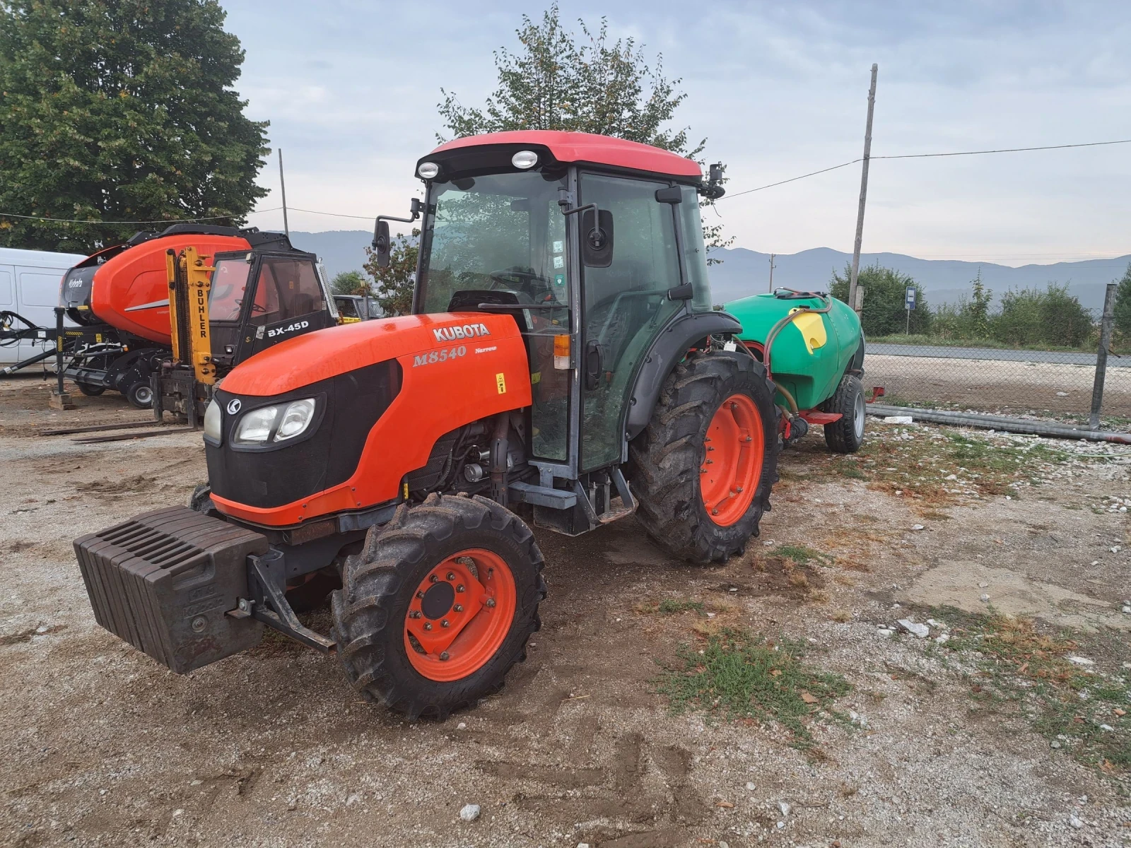 Трактор Kubota M8540  - изображение 2