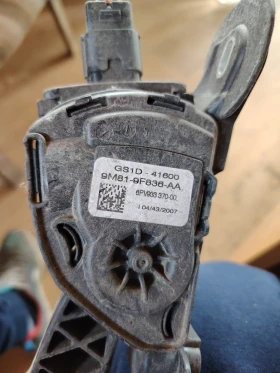 9М81-9F836-AA /GS1D-41600 педал за газ Мазда6, снимка 2