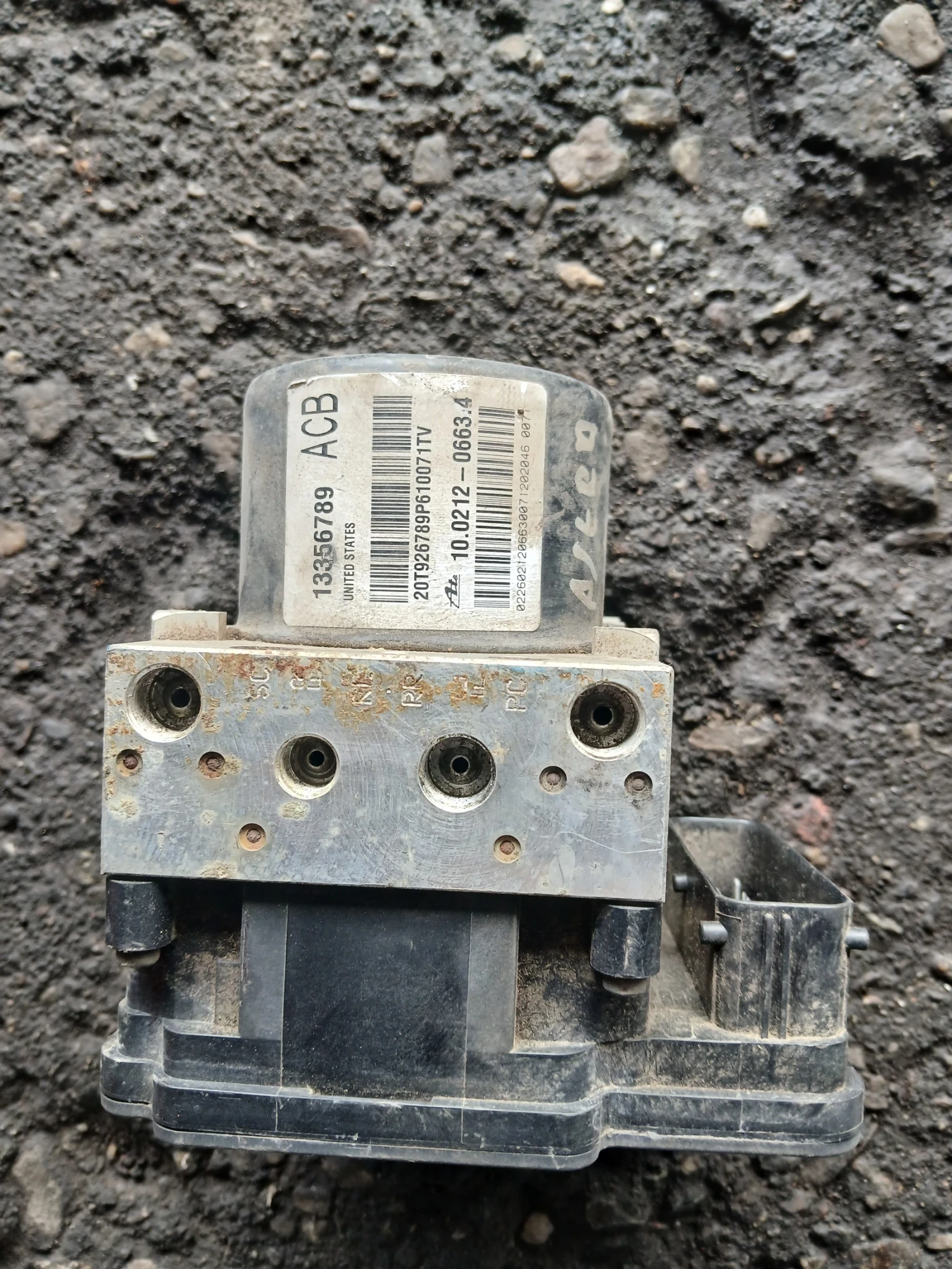 13356789 ABS помпа Opel Astra J, снимка 2 - Части - 54779255