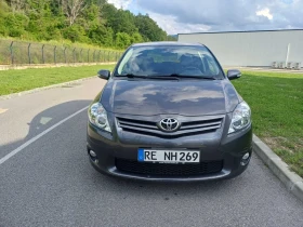 Toyota Auris 2.0, снимка 1