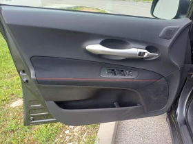 Toyota Auris 2.0, снимка 13