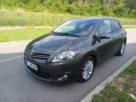 Toyota Auris 2.0, снимка 2