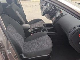 Обява за продажба на Kia Ceed 1.6i 16v 122hp  ~6 500 лв. - изображение 9 | Auto.bg Обява за продажба на Kia Ceed 1.6i 16v 122hp  ~6 500 лв. - изображение 9
