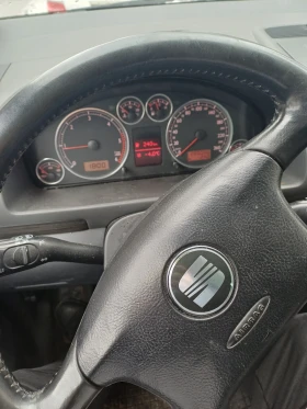 Seat Alhambra 1.9 TDI - 2700 € / 5280.74 лв. - 26292945 6