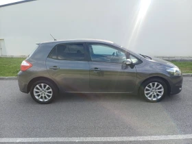 Toyota Auris 2.0 - 5499 € - 77042692 5